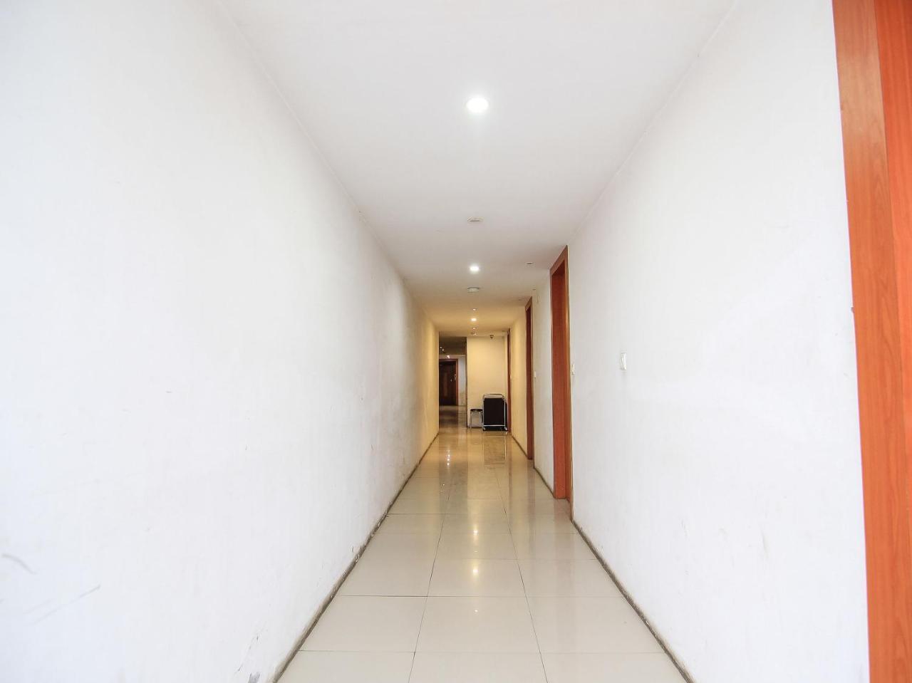 Oyo 3683 De Global Park Hotell Hasanganj Exteriör bild